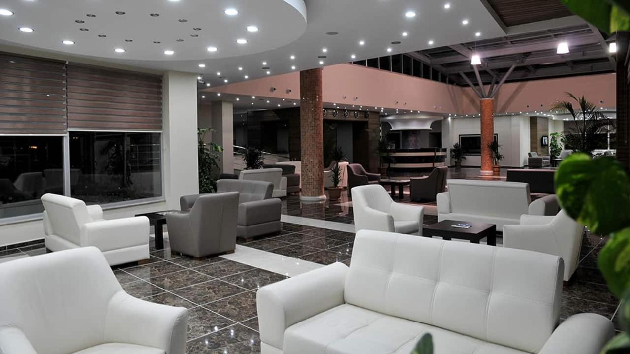 Obam Termal Resort Hotel Ve Spa Sindirgi Exterior photo