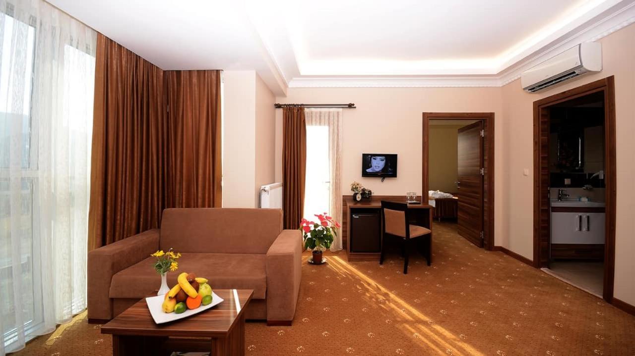 Obam Termal Resort Hotel Ve Spa Sindirgi Exterior photo